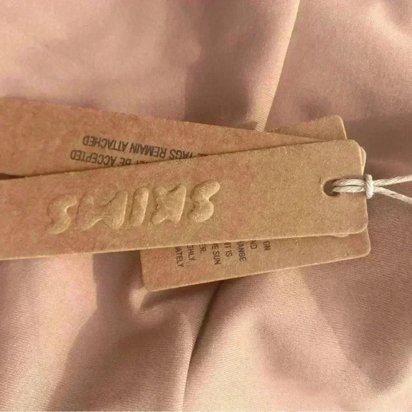 Skims Sculpting Swimsuit One Piece Sienna 3x - Picture 4 of 6